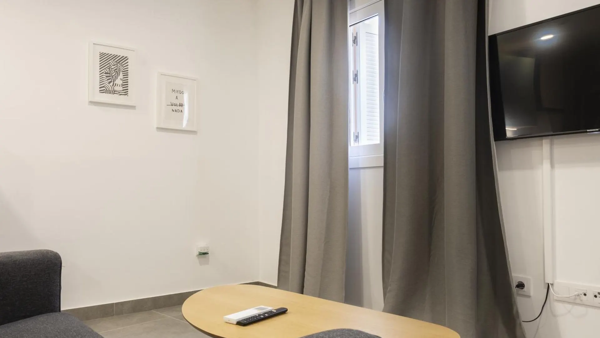 Apartamentos La Tahona Cádiz 0*,