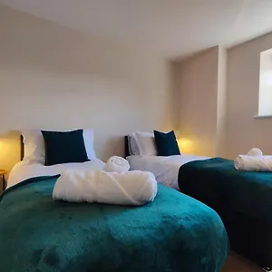  Apartment Freedom Hall United Kingdom