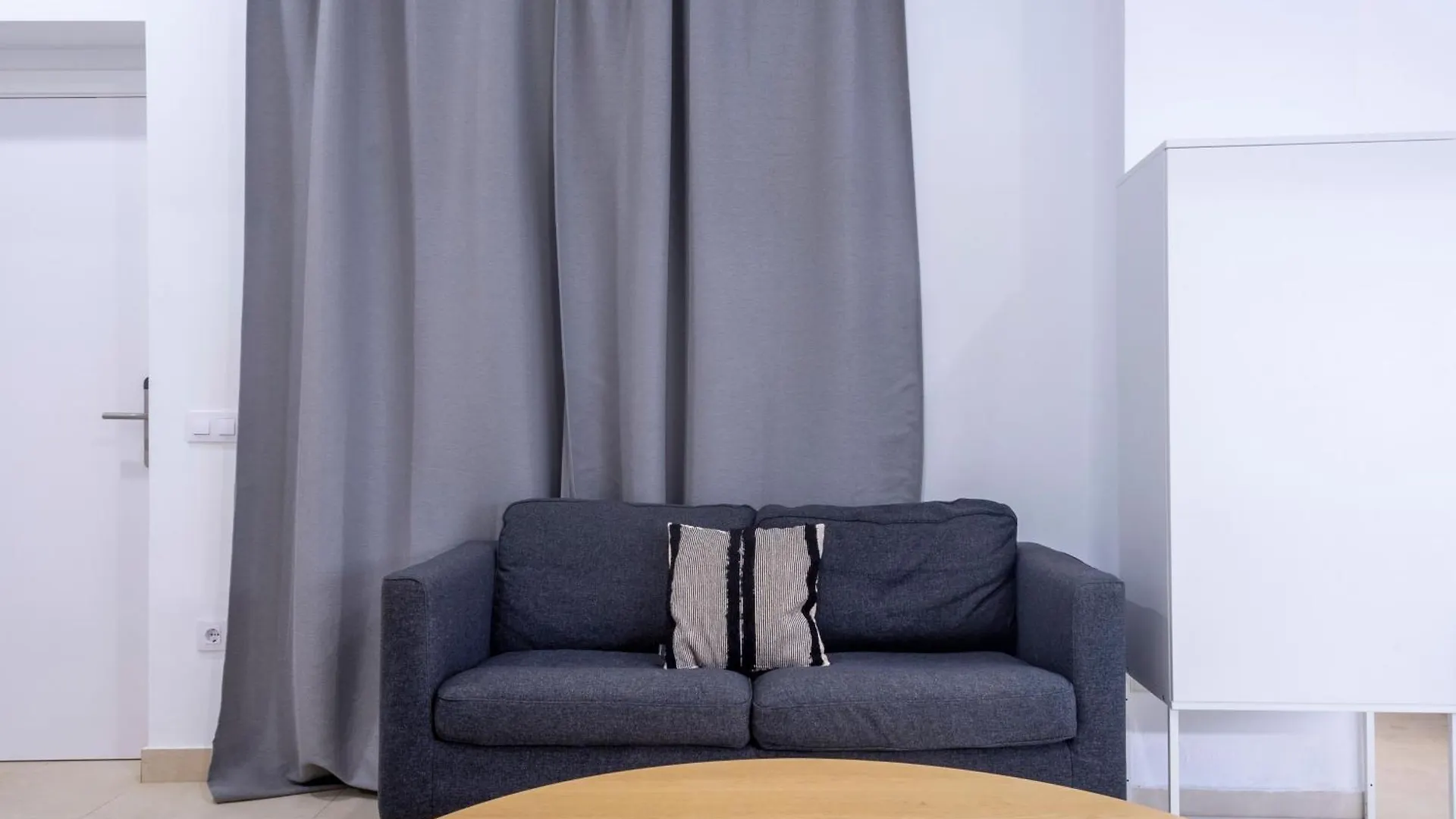 Apartamentos La Tahona Cadiz