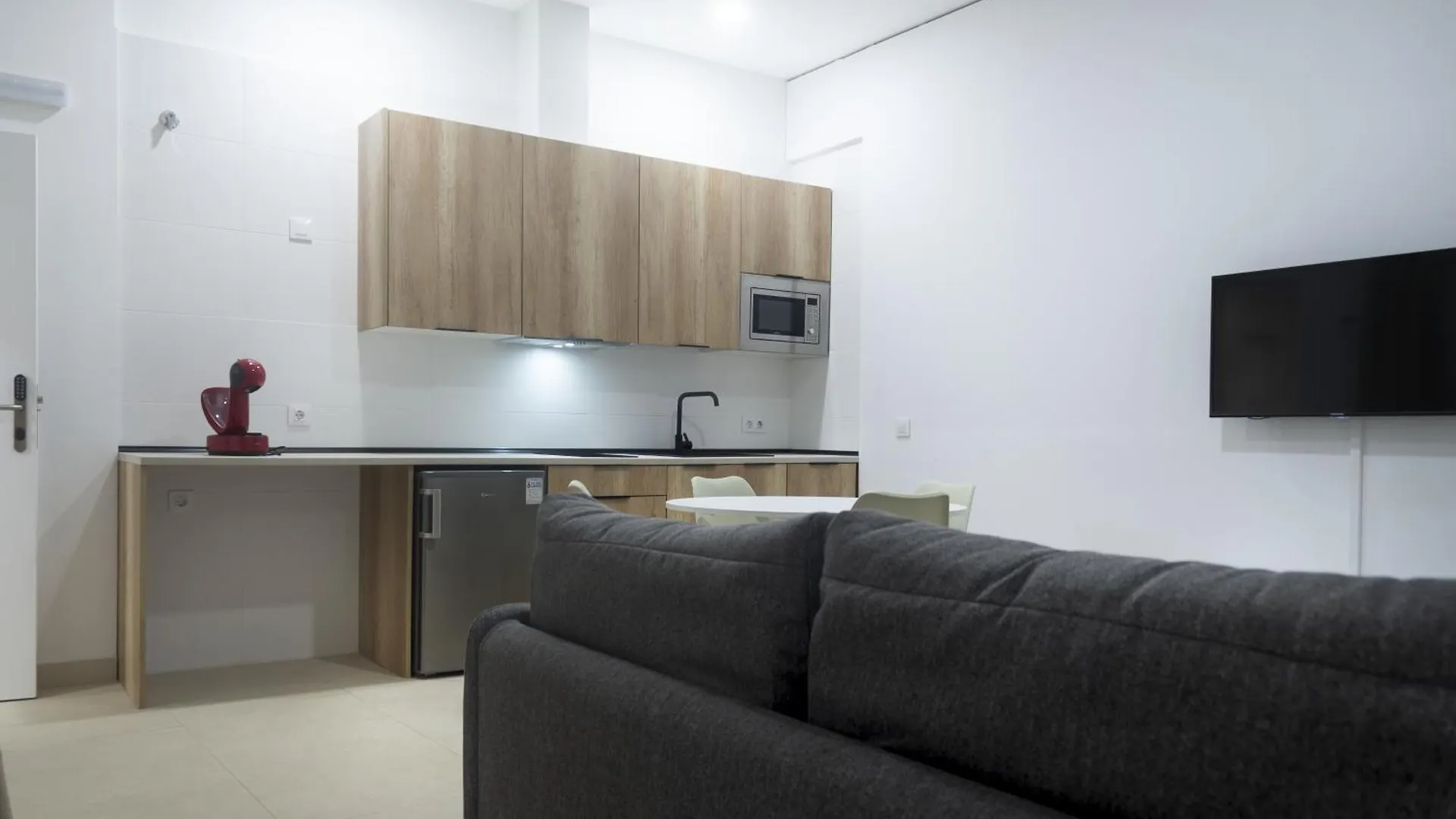 Apartamentos La Tahona Cadiz Apartment