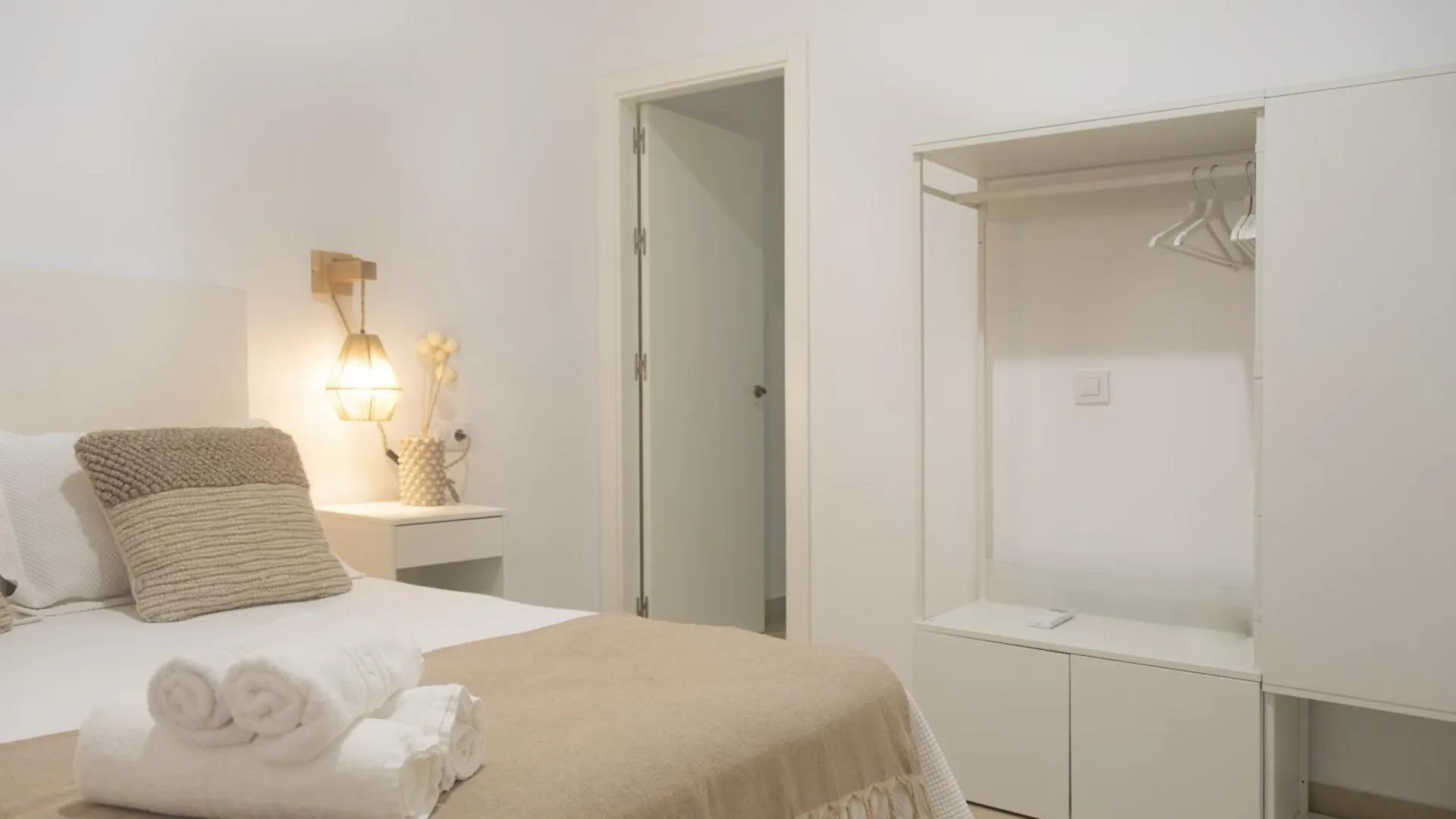 Apartamentos La Tahona Cadiz